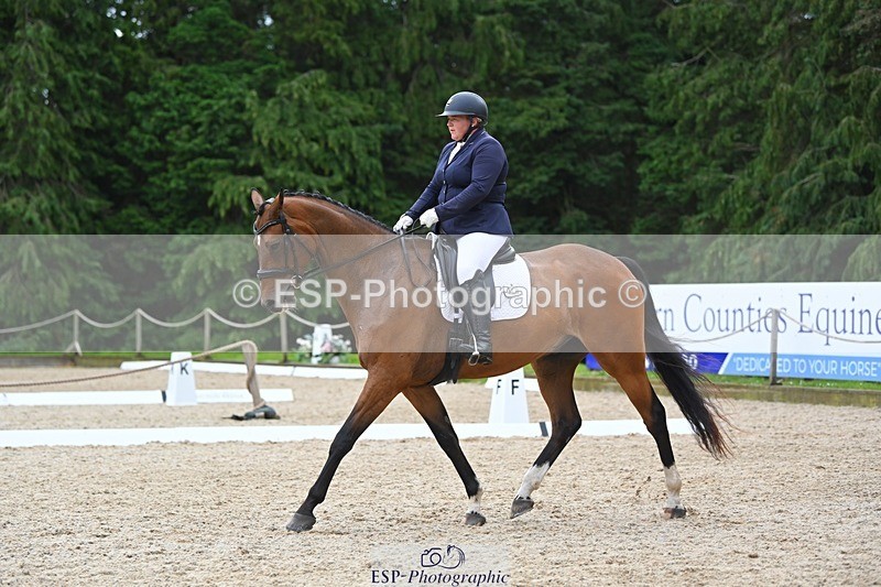 230813-171932-08628 - Cls 14 Medium Silver 16.45 to End