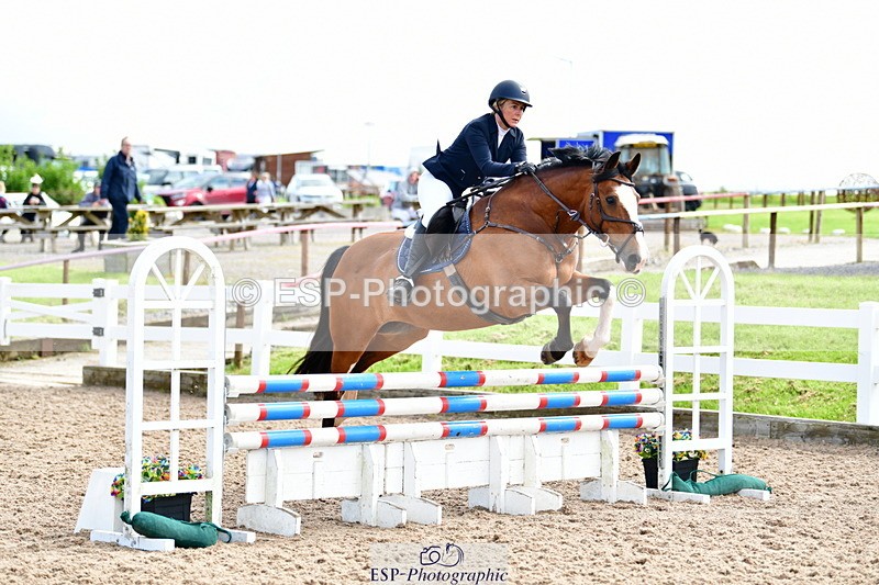 240526A-093818-07129 - Cls 32 British Novice and 90cm Open