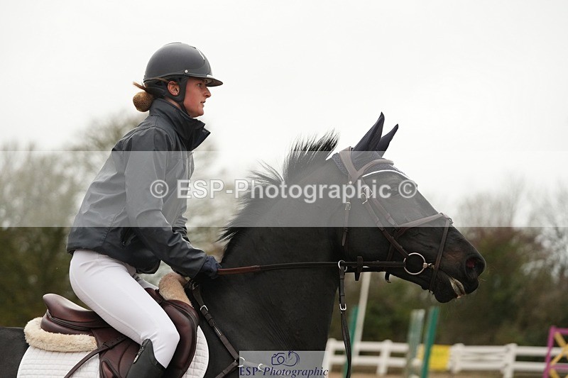 251109-113508-03587 - Cls 20 Newcomers and 1.10m Open