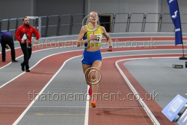 Age26SUN-919173 - Track Female