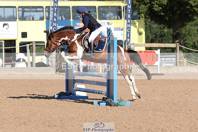 240714A-092315-01545 - Cls 1&2 128cm 10yrs & 70cm Open