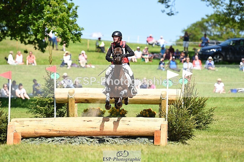 230527-145950-10263 - 361-FINCH_FANCY-Ben_Lee_Liles-XC