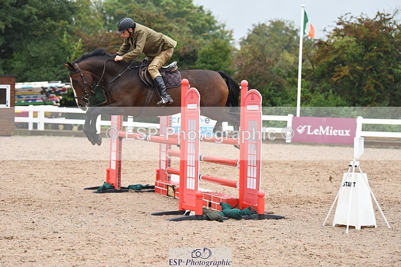 230917A-140930-07298 - Cls 36 1.05m Amateur Qualifier