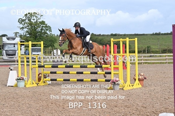 BPP_1316 - CLASS 10 SAT Senior BritiNovice/ 90cm Open