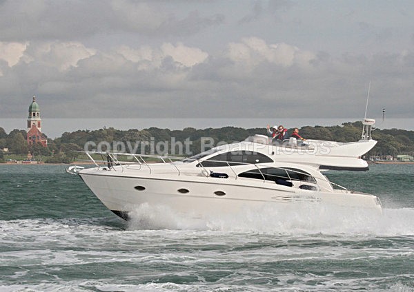 110925 SILE IMG_6669 - Flybridge Cruisers