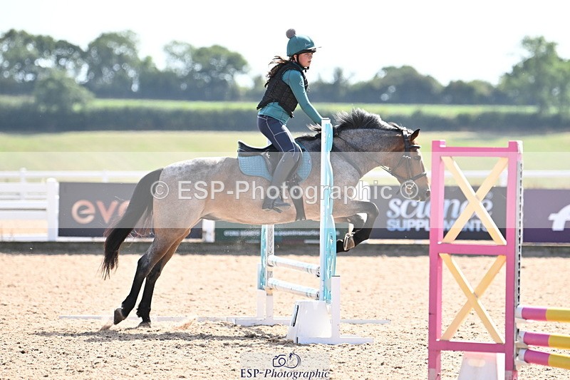 250821B-154430-00601 - Group B - Danielle