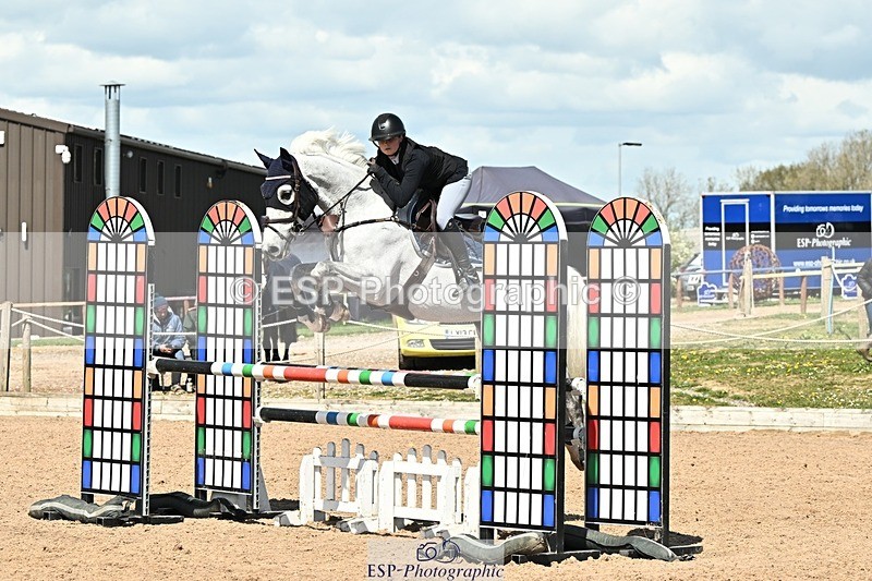 250416-133733-01162 - Cls 4 Newcomers and 1.10m