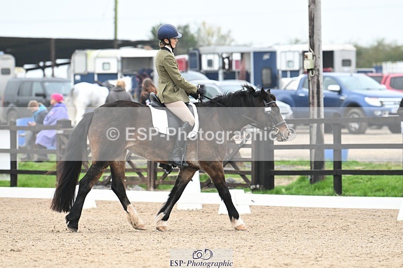 241103-102433-00328 - Intro 3 - 9.40 to 10.40