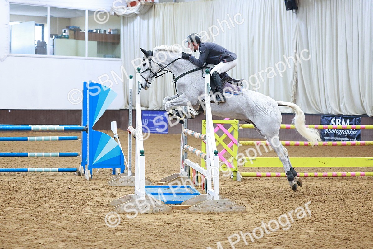 SBM_001387 - Class 4 - Senior Newcomers - 1.10m