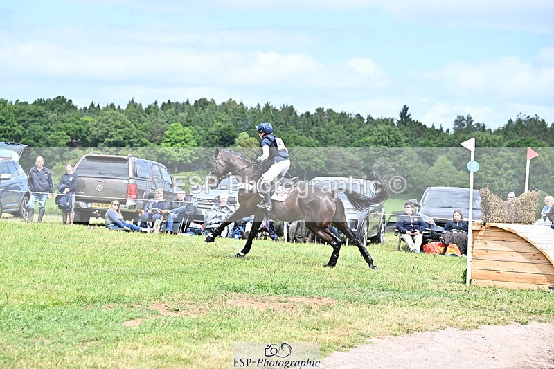 250525A-125737-16146 - D-417-Laura.Collett-DACAPO