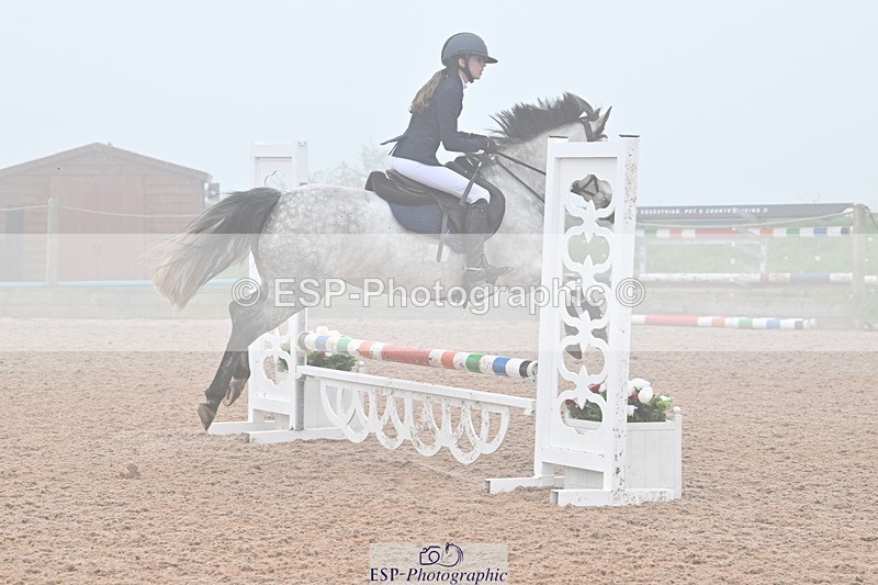 240506A-091501-08002 - Cls 1 Pony Intro 70cm