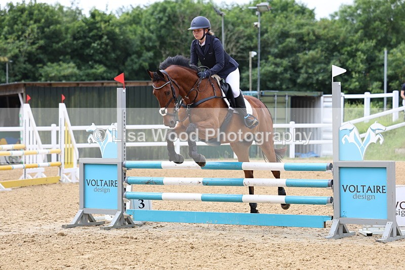 3E7A5977 - Class 4: Senior British Novice/90cm open