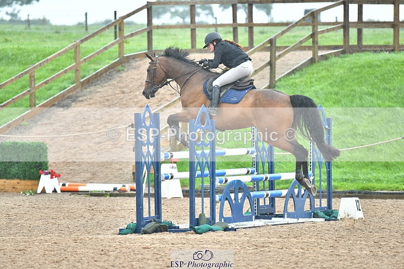 230805A-104936-00210 - Cls 2 Snr Newcomers & 1.10m Open