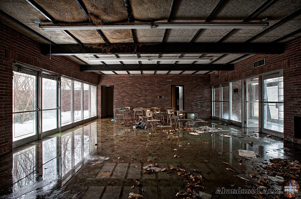  - The Abandoned Aquarium