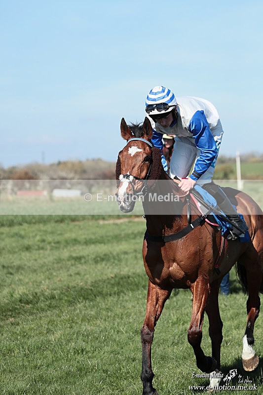 PtP 210326 157 - VWH Cirencester Races 21/03/26