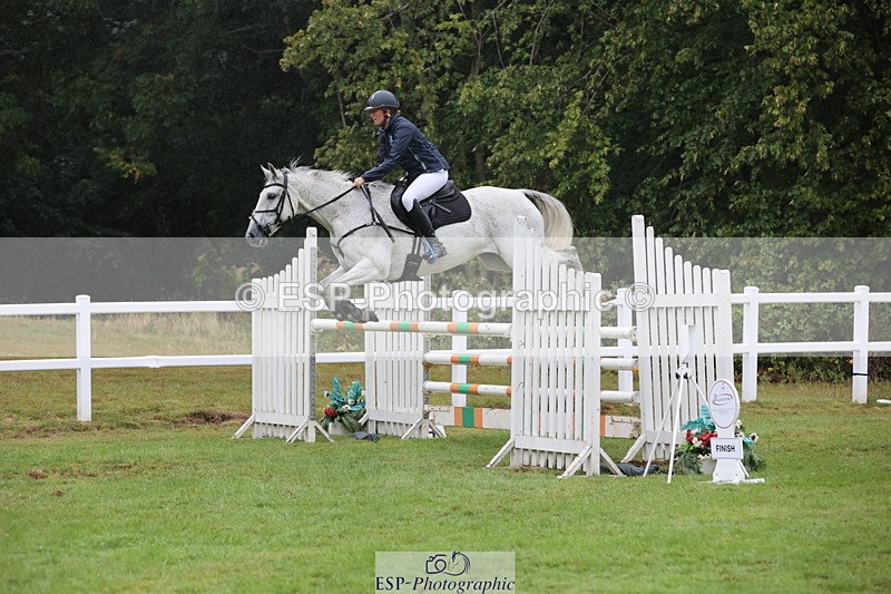 250830A-140150-06860 - Cls 16 Snr Newcomers and 1.10m Open