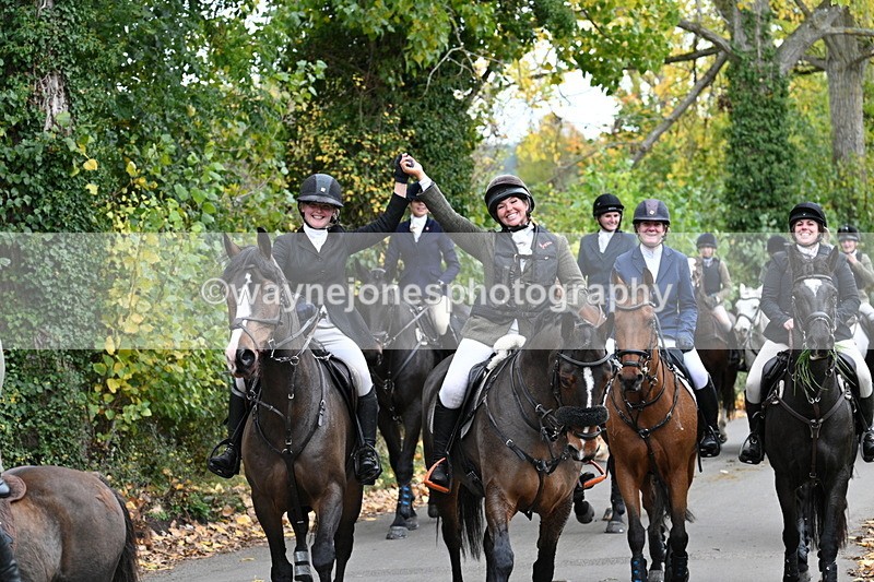 WJ7_7230 - Walk Home..