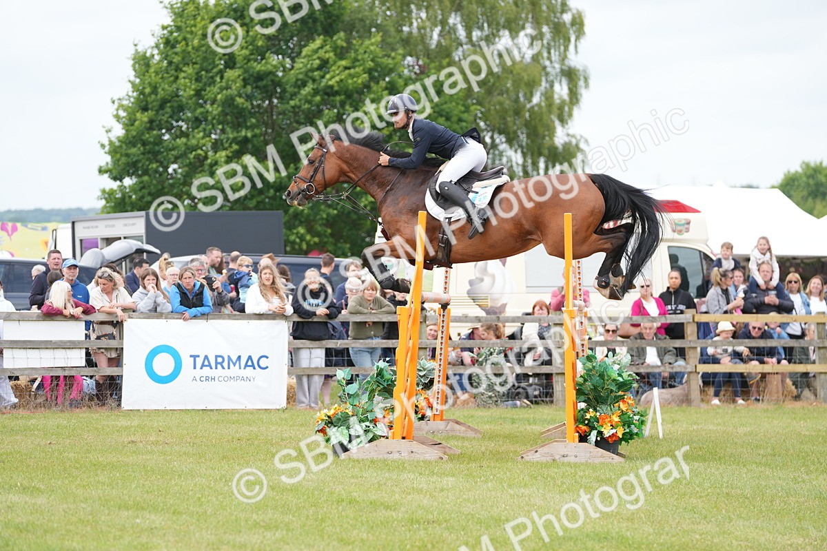 SBM_06586 - Class 202 - National 1.40m Open