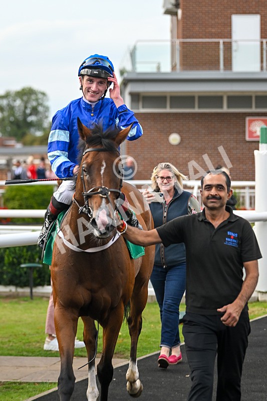 060925-Race 7-Master Richard-6392 - Race 7