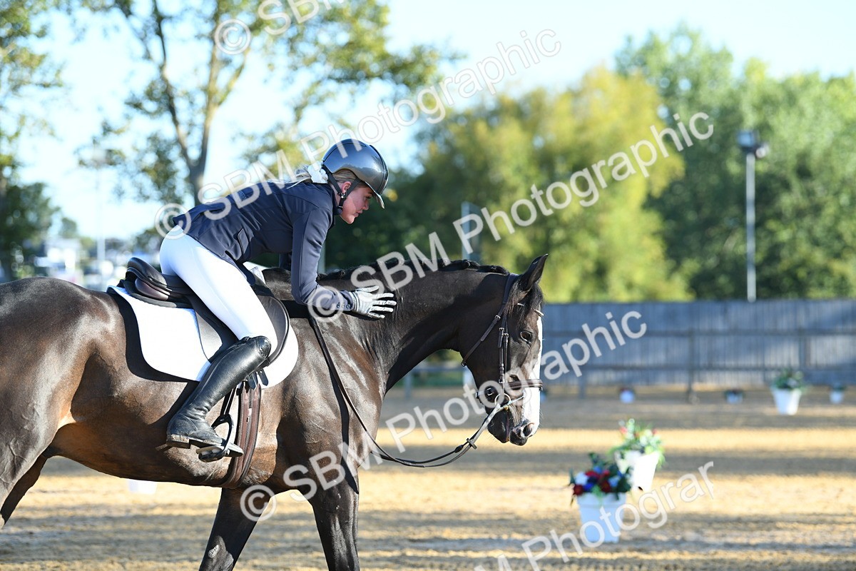 SBM_14364 - D4 - Small Tour Championship - Intro B