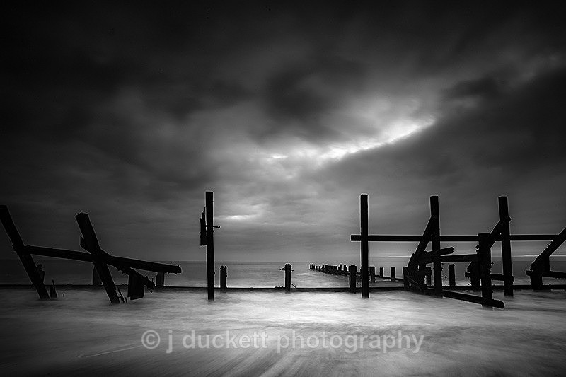  - Peer into the Darkness (coast)
