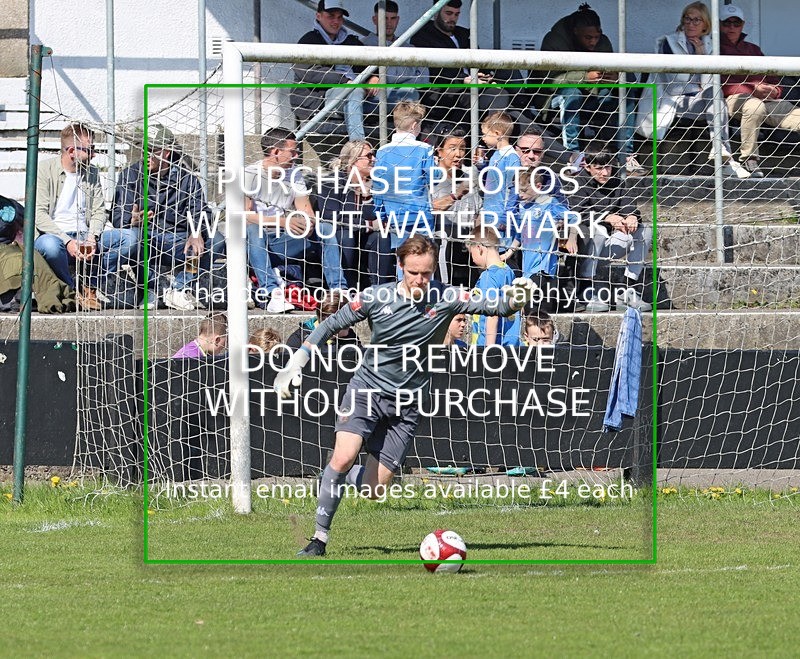 IMG_4143 - Kendal Town v Widnes