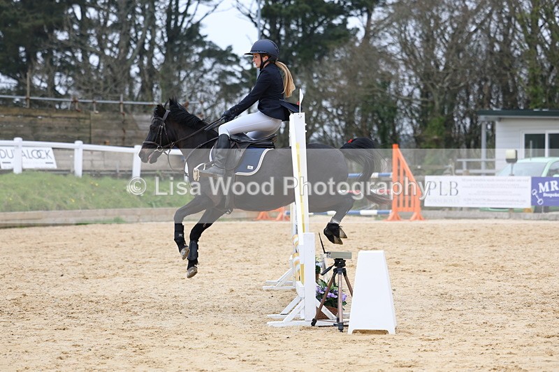 3E7A7886 - Class 10: Junior 60cm