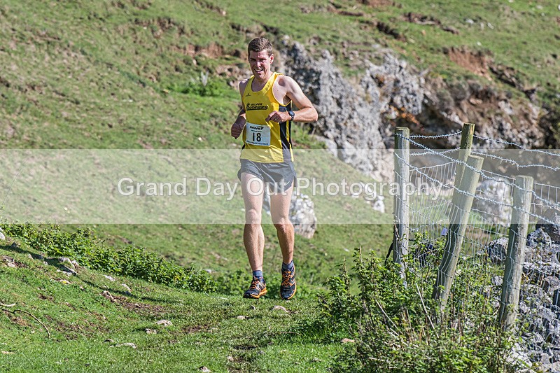 Ilam-567 - Ilam Three Peaks Fell Race (Limestone Series) Sunday 28th September 2025