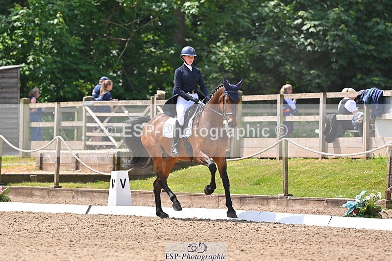 250523A-121844-06822 - C-281-Holly.Morris-NADIR.DE.LEAU
