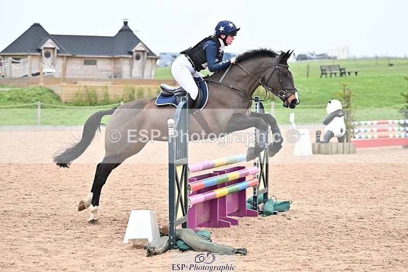 250118-141221-01458 - Cls 3A&B 90cm 13.20 to Coursewalk