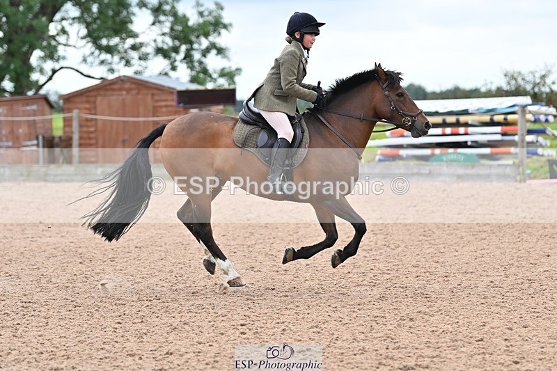 240813-161926-00219 - Clear round & 60cm