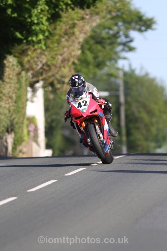 IMG_4389 - Thursday Practice  TT 2013
