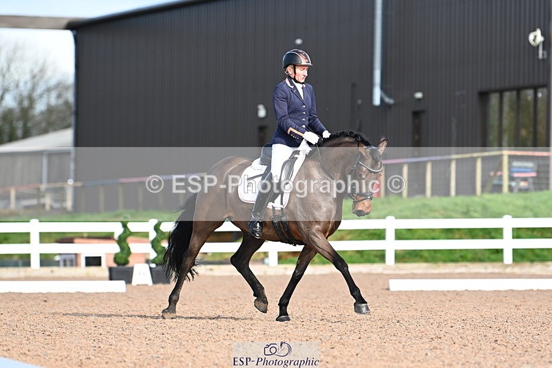 240218A-113740-06373 - 221-Alice.Peternell-Fourseasons.Sienna