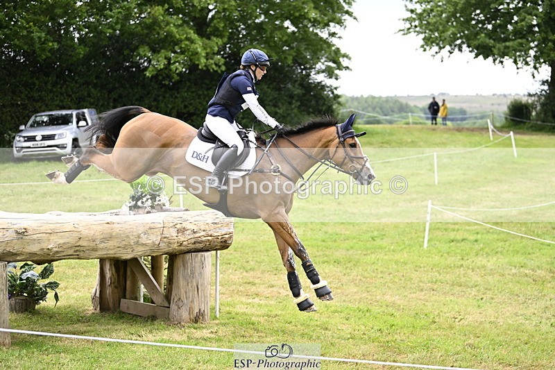 250524A-111651-09127 - B-321-Laura.Collett-BALANCERO