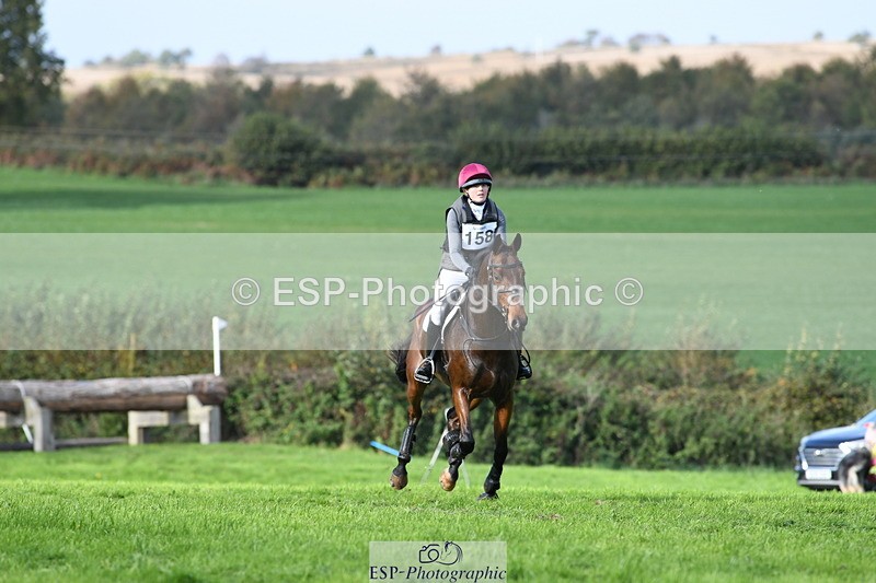 251024A-131227-11930 - B-158-Hannah.Hobhouse