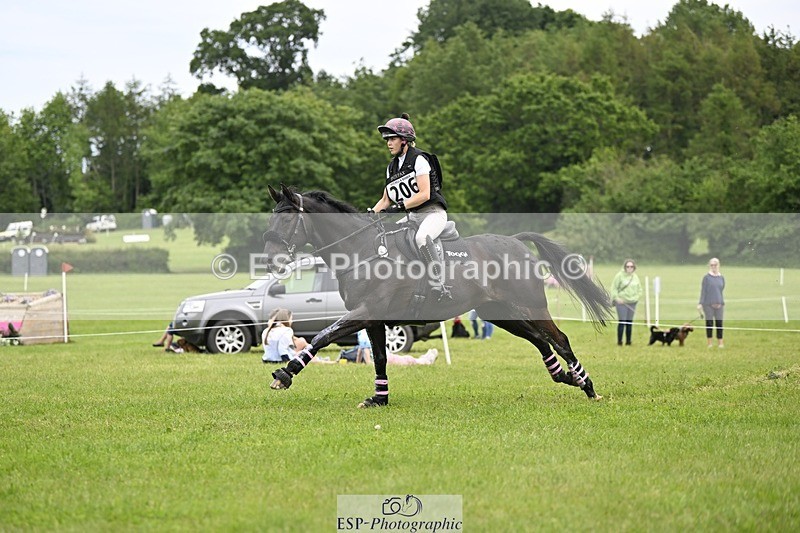 240525-145321-16607 - 206-SINGING_USK-Saskia_Davies