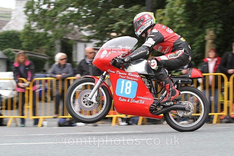 IMG_0404 - 350cc and 250cc Classic TT Race
