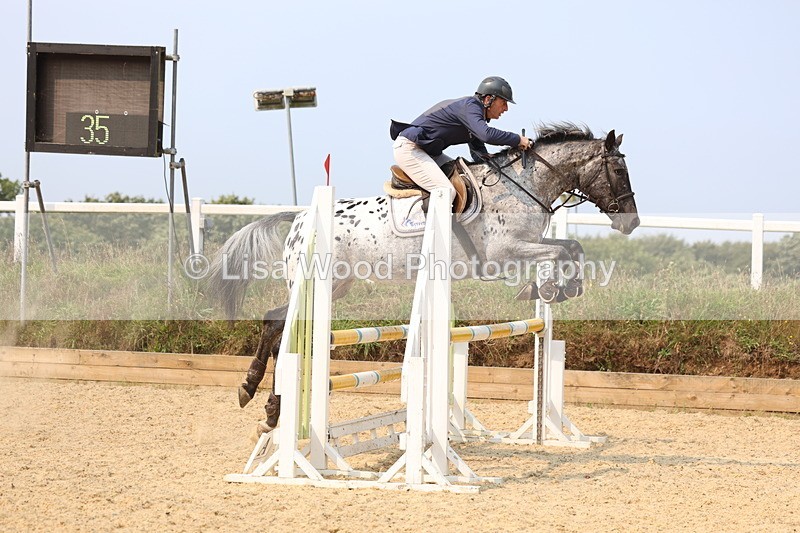 3E7A1674 - Class 4: Senior British Novice/90cm open