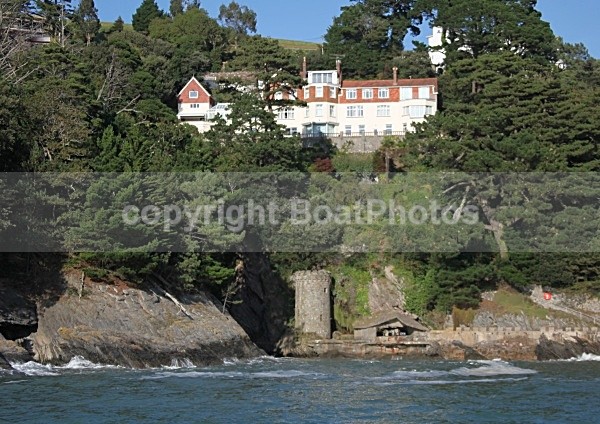 090917 KINGSWEAR IMG_7351 - Waterside Property