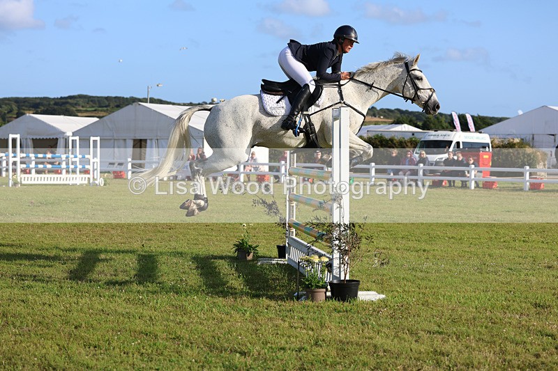 3E7A4577 - Class C1: Showjumping Senior Newcomers/1.10m open