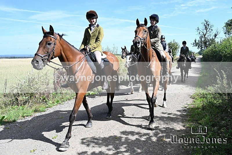 WJ7_0501 - Berks & Bucks - Hound Exercise – Kennels 06-09-26