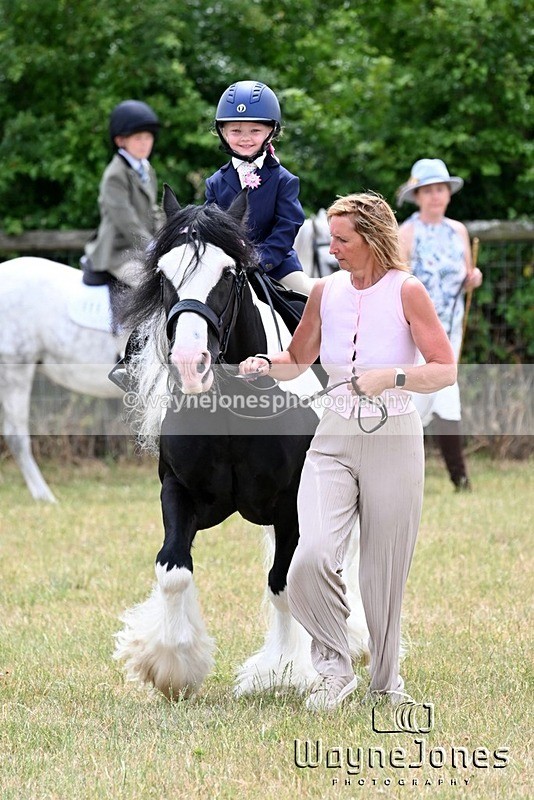 WJ6_8607 - Nancy & Churchill's first Show 22-06-25