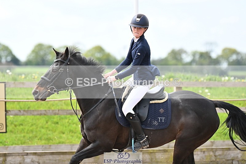 240506A-114909-08624 - Cls 4 Blue Chip Pony Newcomers & 1m Open