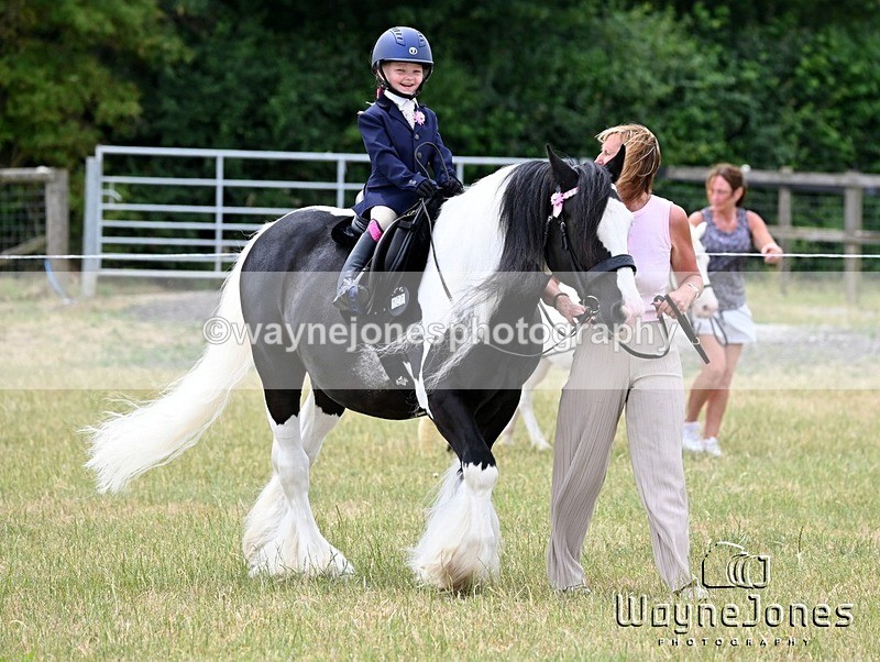 WJ6_8674 - Nancy & Churchill's first Show 22-06-25
