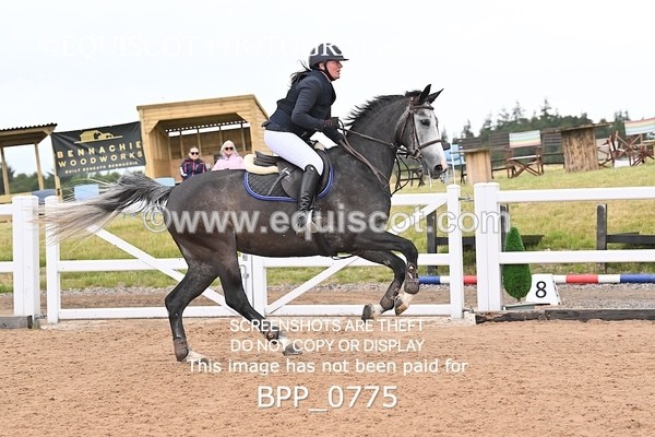 BPP_0775 - CLASS 29 SUN GFS Saddles Senior Newcomers/1.10m Open