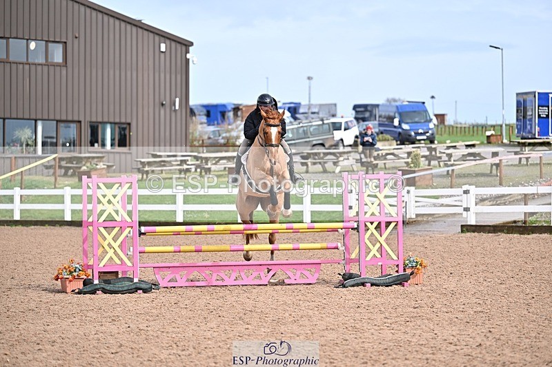 260313-130049-00489 - Cls 10+11 85cm and 95cm Amateur Quali