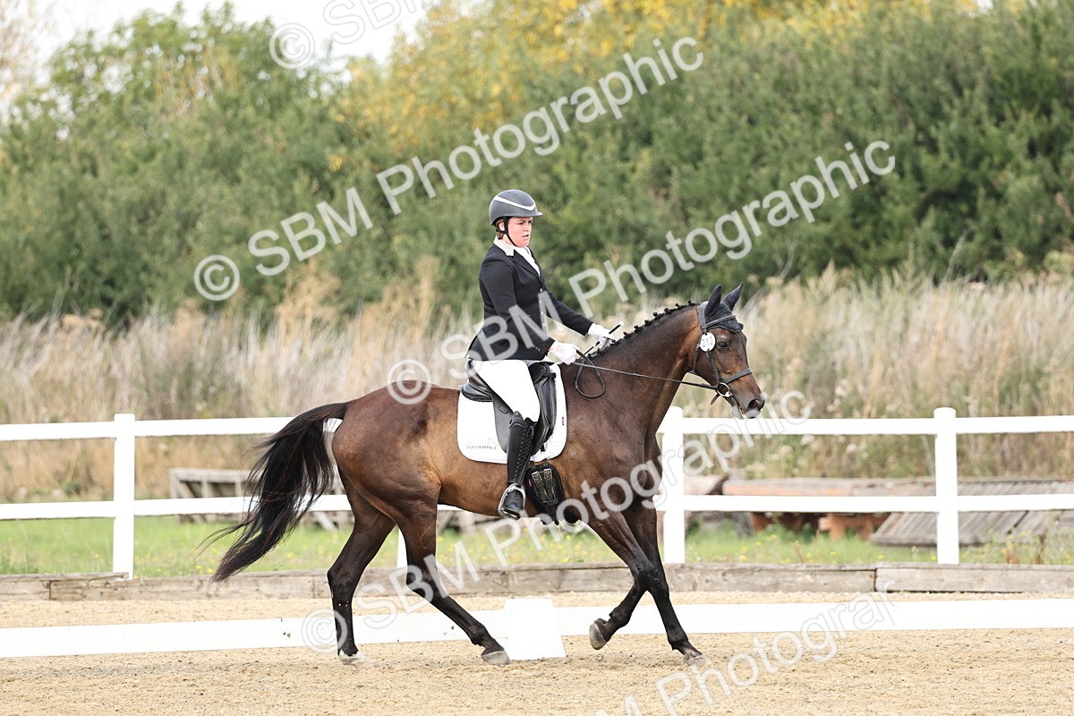 SBM_018170 - Class 16 - Novice 5 - 11.12-12.01