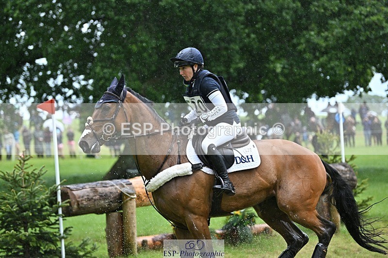 240526-133829-22986 - 520-LONDON_52-Laura_Collett