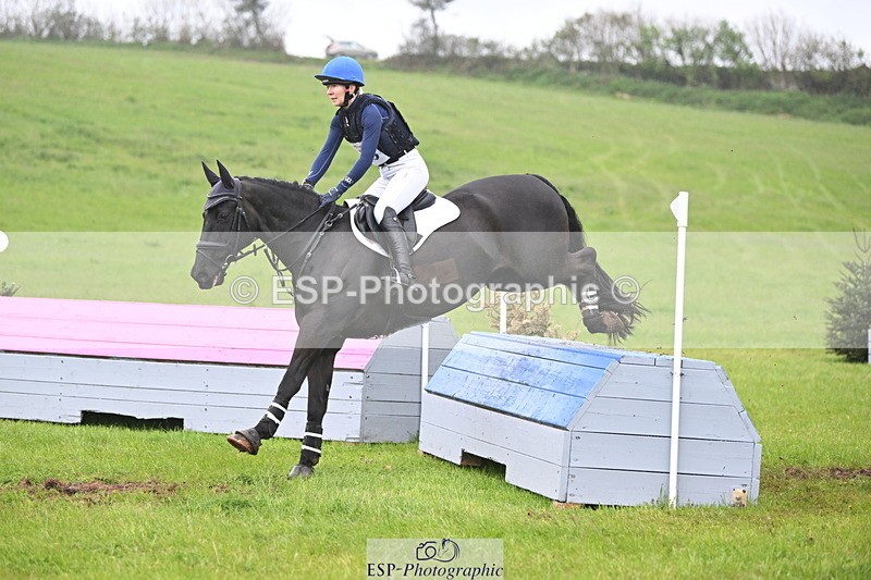 250419-112714-09240 - 405-Laura.Pritchard-SILKY