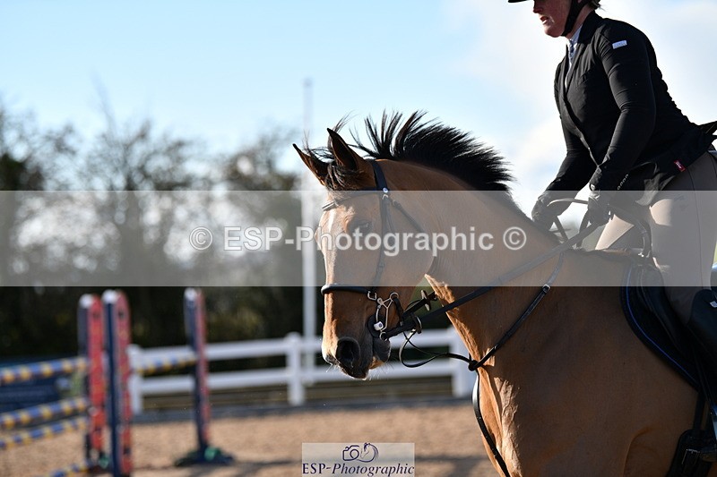 231110A-144730-00876 - Cls 6 Foxhunter & 1.20m Open